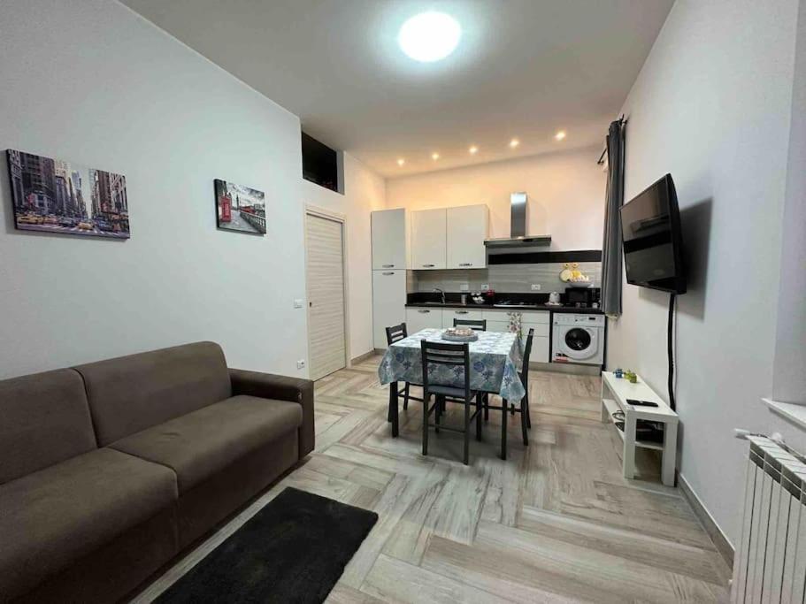 Family Flat Near Metro A Apartment Rome Exterior photo